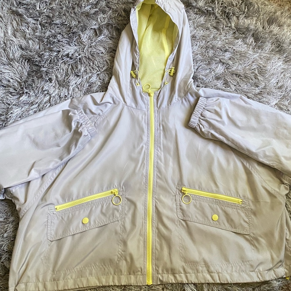 Cropped wind breaker!